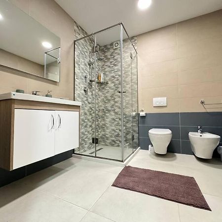 Yellow Apartment Durrës 外观 照片