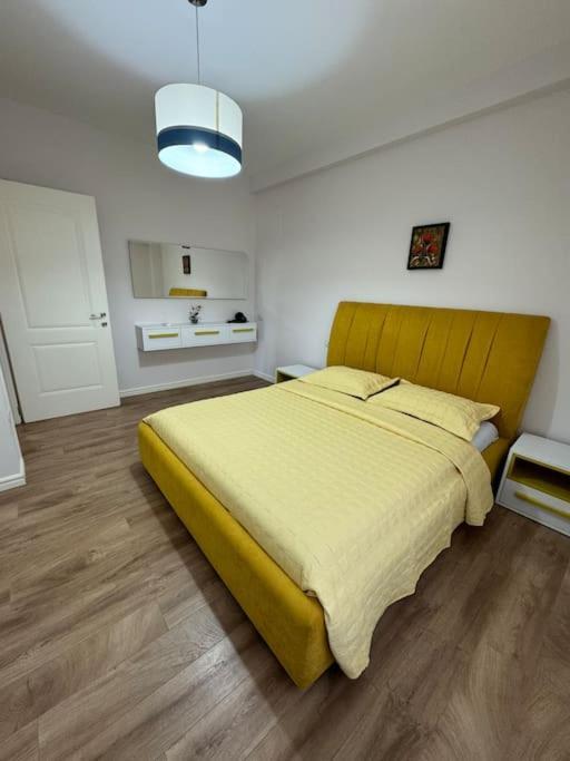 Yellow Apartment Durrës 外观 照片